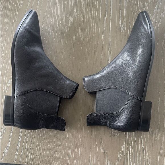 Cole Haan HARA Black Leather Ankle Booties Low Heel Slip-On Women’s Size 8.5B - Picture 5 of 12